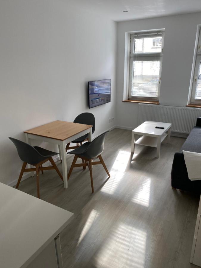 Zentrale Und Schoene Ferienwohnung Lubeck Bagian luar foto